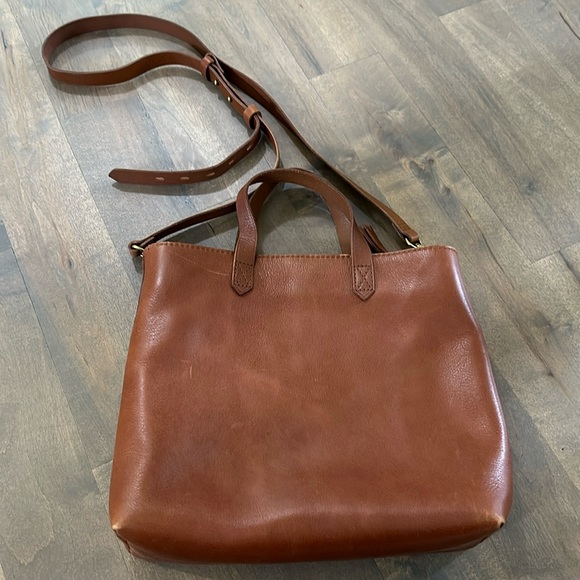 Madewell Handbags - Women’s Madewell Transport Tote English Saddle Small